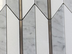 Engros Carrara White Mosaic With Messing Inlay Marmor Fliser Leverandør