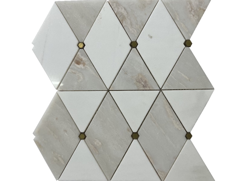 Hulgimüügil teemantmarmorist mosaiikplaadid messingist täppidega seinale