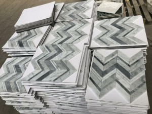 Partihandel högkvalitativ marmor Chevron mosaikplatta för vägg/golv