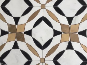 Mosaico de chorro de agua al por mayor con placa para salpicaduras de azulejos de mármol con incrustaciones de latón