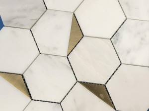 Bianco beli marmorni kovinski in šesterokotni kamniti mozaik za stensko površino
