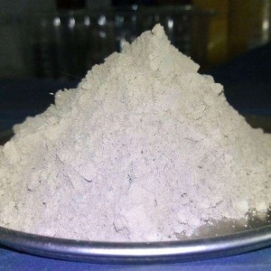 High temperature calcined α alumina powder