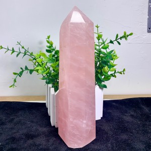 Ġebel naturali tal-fejqan tal-Gemstone Clear Rose Quartz Crystal Point