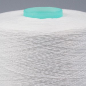 Super jasná 100% polyesterová šicí nit 60s/3 s TFO