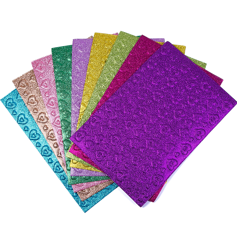 Bellissimi fogli di schiuma glitterata con stampa di cuori multicolori di vendita calda