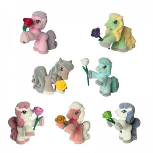 Mini jucărie de ponei pentru copii Figurină de ponei flocat cu un trandafir