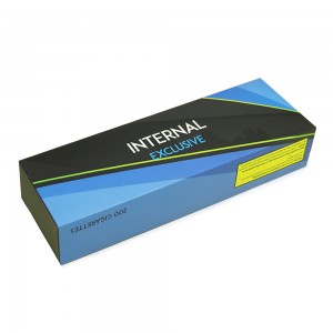 Individualizuota juoda ir mėlyna cigarečių dėžutės pakuotė