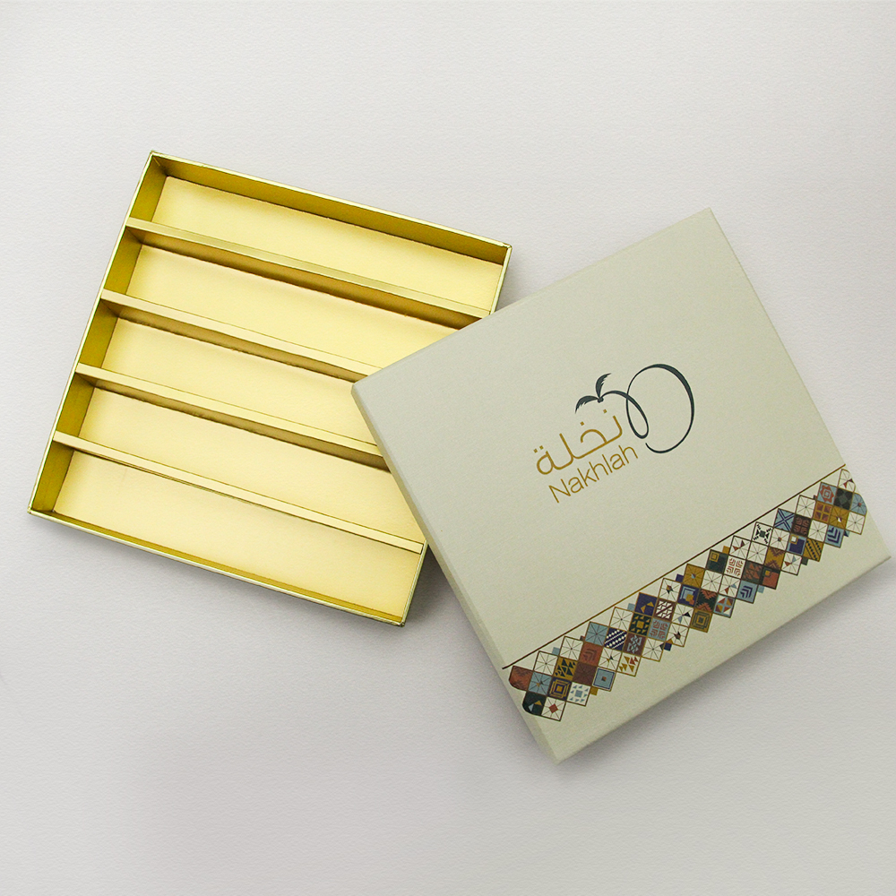 caixa de pastisseria decorativa personalitzada eid mubarak