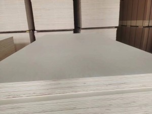 Commercial Poplar Plywood panel 1220x2440mm