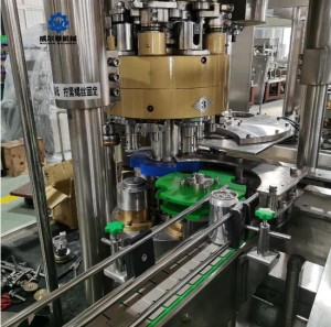 डिब्बाबंद खाद्य उत्पादन के लिए स्वचालित टिन कैन सीलिंग मशीन
