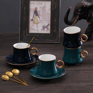 Juego de tazas y platillos de café de cerámica real verde moderno sólido de moda taza creativa de lujo tazas de té de la tarde turcas regalo Drinkware