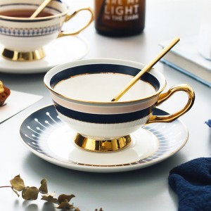 Tulang Cina Bodas Kreatif Porselen Piala jeung Saucer Keramik Tea Sederhana Susunan Modern Desain Kopi Cups