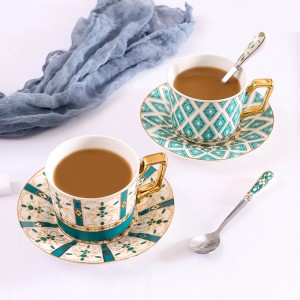 Lussu British taċ-ċeramika Coffee Mug Saucer Mgħarfa Set Kikkri tal-Kafè Home Kolazzjon Tazza Porċellana Teacup Drinkware Set Rigal Kreattiv