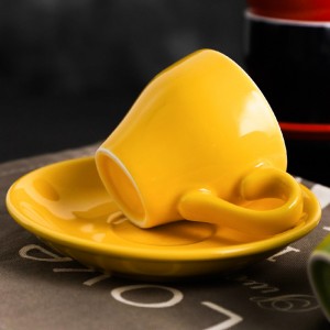 180ml Coffee Mug Set ikkulurit Glaze taċ-ċeramika Coffee Cup & Saucer Home Drinkware