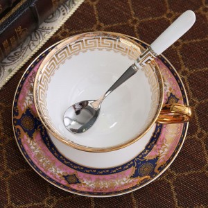 Tea Cups And Saucer Sets Coffe Cup Ceramic Mug Bone China Coffeeware Set Baroque Vintage Drinkware Wedding Decoration