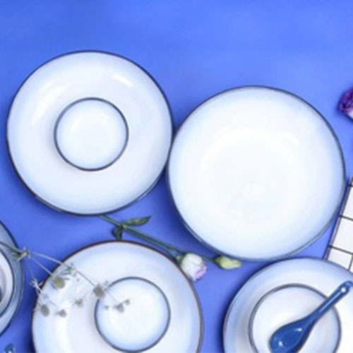 Learn to choose ceramic dinnerware to create a high-quality elegant dining table