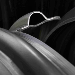 لوله راه راه حلزونی تقویت شده با کمربند فولادی HDPE