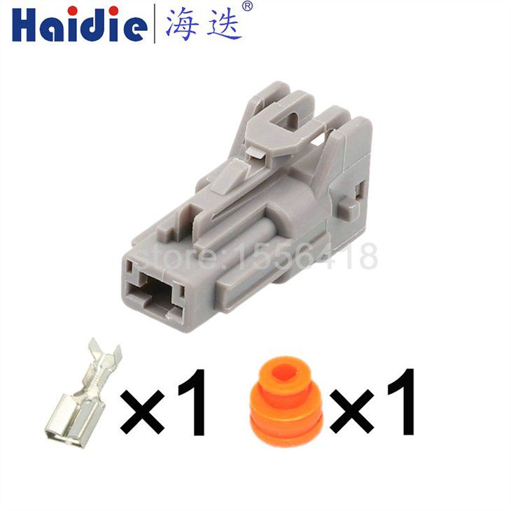 1 Pin Auto Electric Connector Headlight Wire Harness Cable Socket Ar gyfer Mitsubishi Canter Light Truck 7123-6214-40