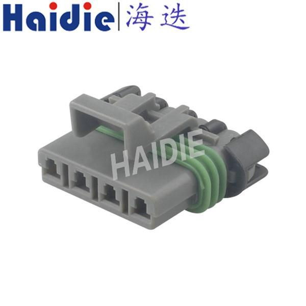 4 Pole Male Automotive Electrical Connectors PB041-04020