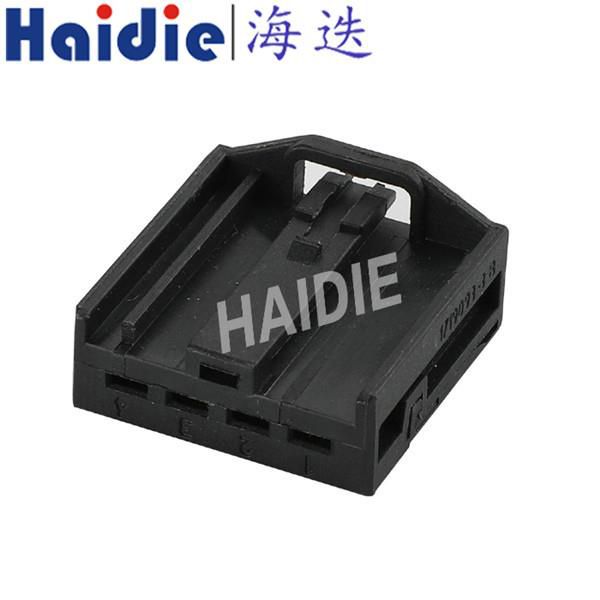 4 Hole Female Electrical Connector 1719093-3