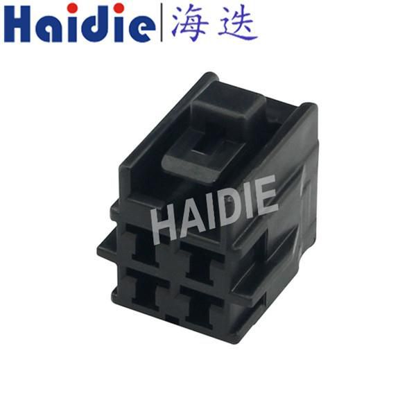 4 Pole Female Cable Connector 6098-0516