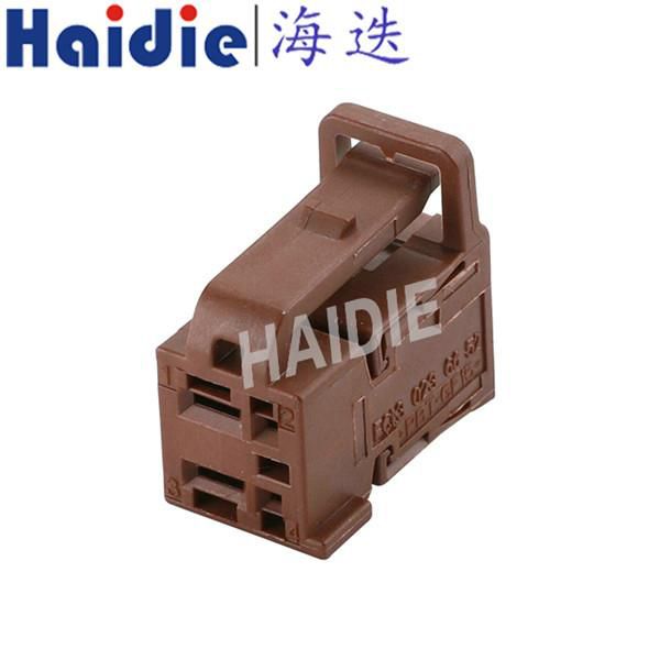 4 Pin Female Waterproof Automotive Electrical Connector 30236652