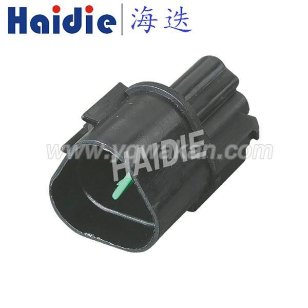 3 Pole Male Electrical Connector PB621-03020