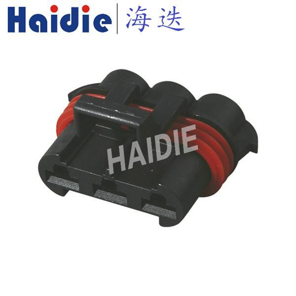 3 Hole Female Cooling Fan Connector 12124685