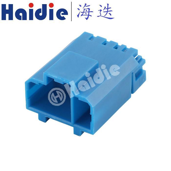 8 Hole Male Wire Connector 7122-1689-90