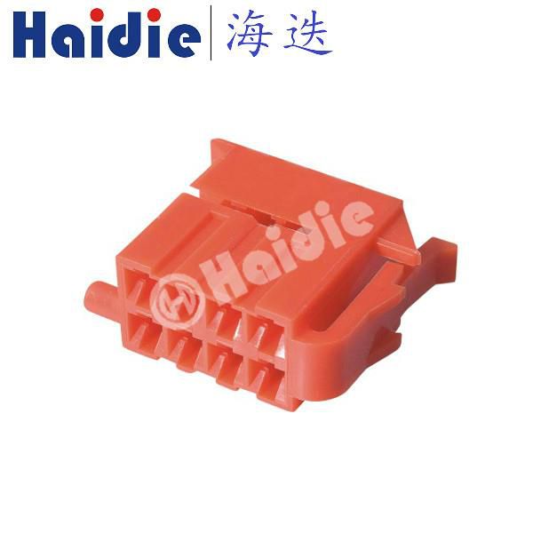 8 Way Female Connector 928584