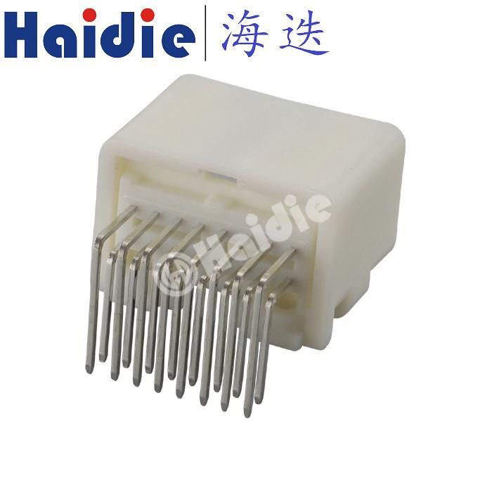 16 Hole အထီး Wire Connector 1318382-2