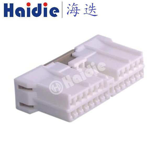 24 Pins Blade Cable Connector MG611120