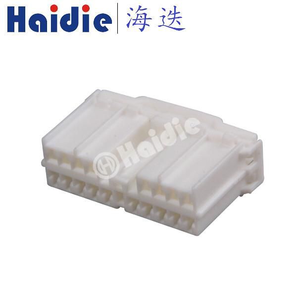 18 Pole Female Wiring Connector MG610408 7123-8385