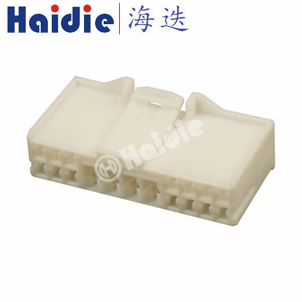 I-18 Indlela yeFemale Cable Connector 368497-1