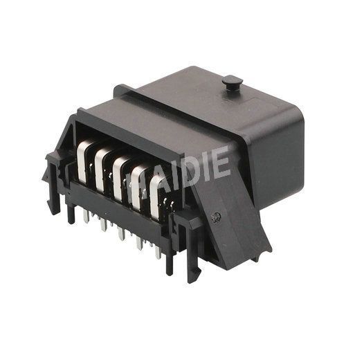 28 Pin Blade Electrical Connectors 47745-0100 64318-3011 64318-1011 64320-1301
