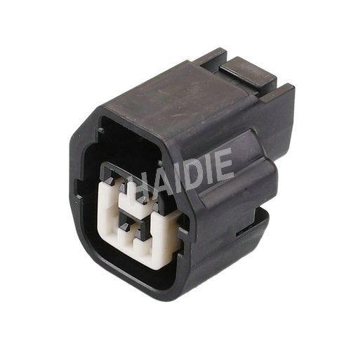 3 MG641362-5 Male Automotive Electrical Connectors