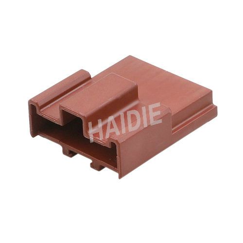 3 Pin 6098-0220 Male Electrical Automotive Wire Connector