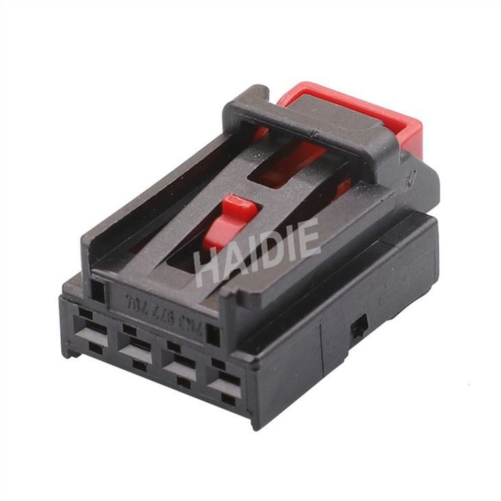 4 Pin Female 7N0972704 Automotive Electrical Wiring Auto Connector