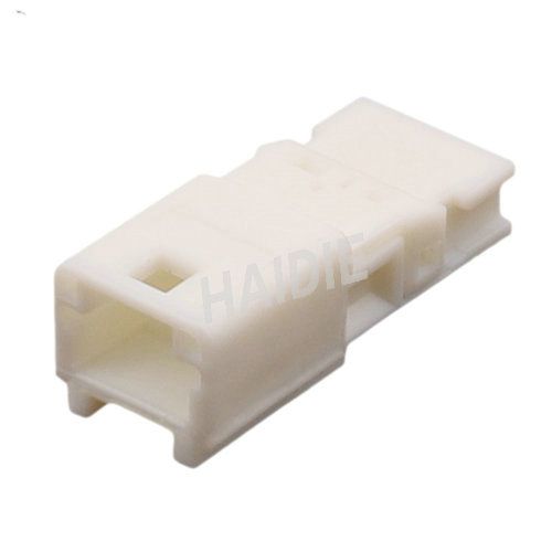 4 Pin Male Electrical Automotive Wire Connector 1612035-1