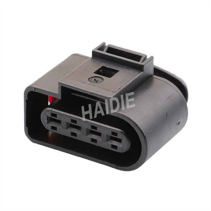 4 Pins 8K0973724 Female Waterproof Automotive Electrical Wiring Auto Circular Connector 8K0973724