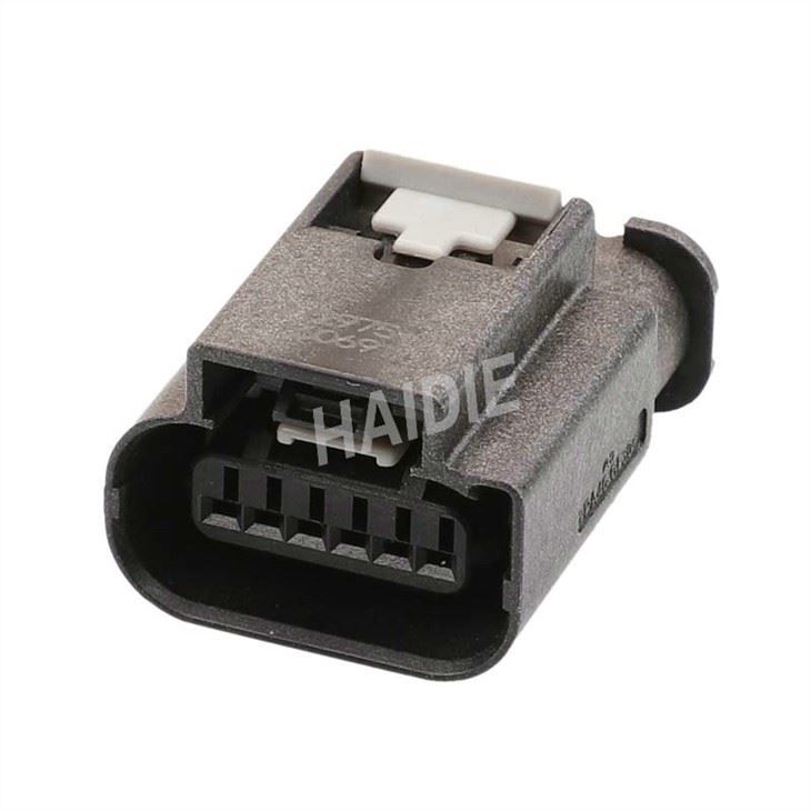 5 Pole Receptacle Cable Connector 2272975-9