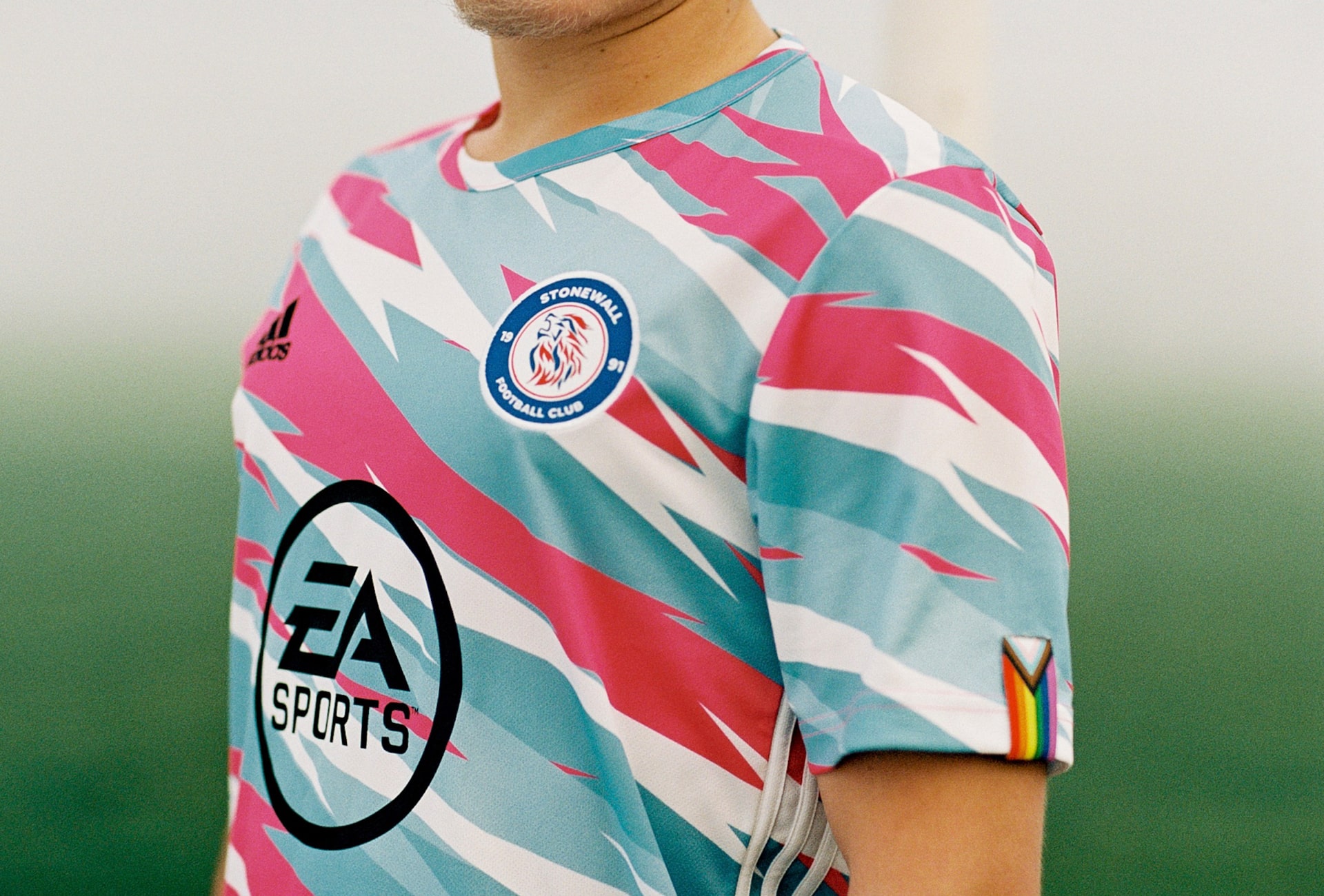 EA Sports FIFA & Stonewall FC Team Up To Celebrate Rainbow Laces Campaign