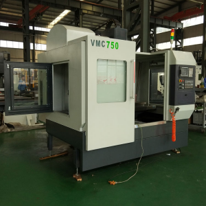 Pionowe szybkie małe centrum maszynowe CNC vmc750