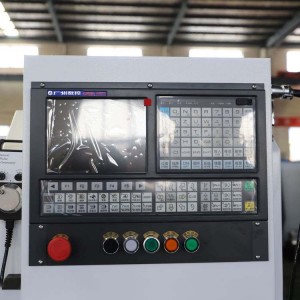 Populaarsed tooted Hiina horisontaalne automaatne suure täpsusega lameda voodiga kõva juhtsiiniga metalli lõikamise CNC treipingi masin
