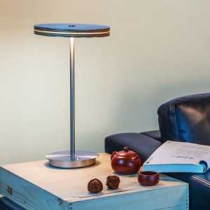 LED-bordlampe i moderne stil, rund metalltekstur egnet for innendørs kontorlesing