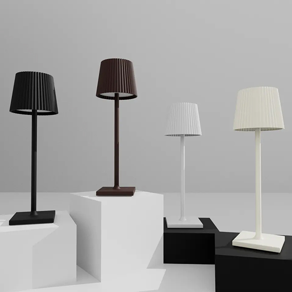 Oplemenite svoj prostor modernom stolnom lampom