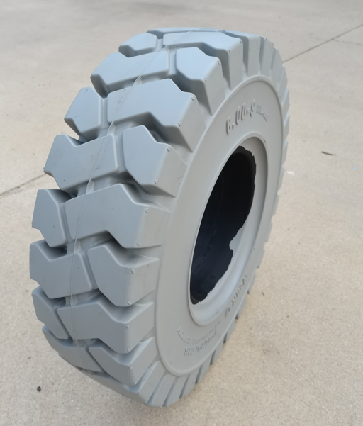Environmentally friendly non-marking solid tires