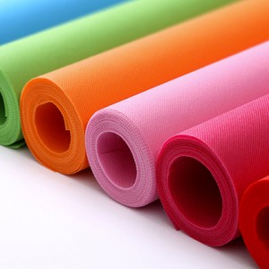 China Supply 100% Polypropylene Spun Bonded PP Non-woven Fabric Roll