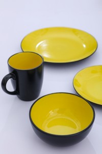 Two-color glazed stoneware tableware set