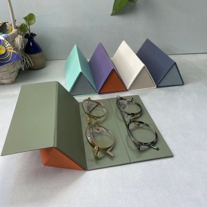 Dreieckiges, faltbares Brillenetui mit Display